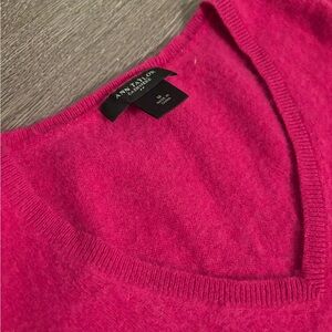 Ann Taylor 100% Cashmere V-Neck Sweater 100%